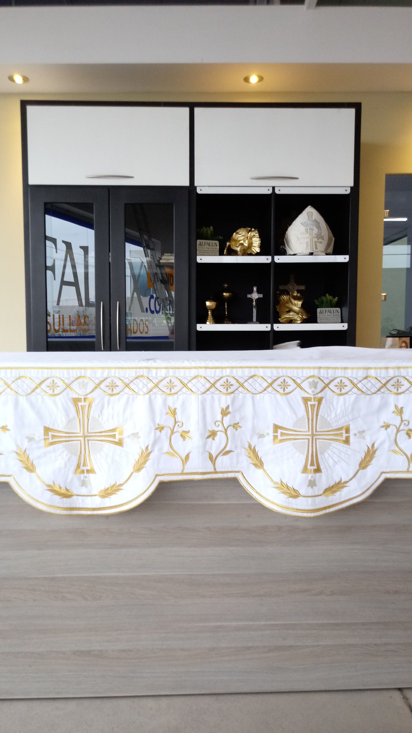 101 JARDIN RADIANTE Mantel GIGANTE blanco 72